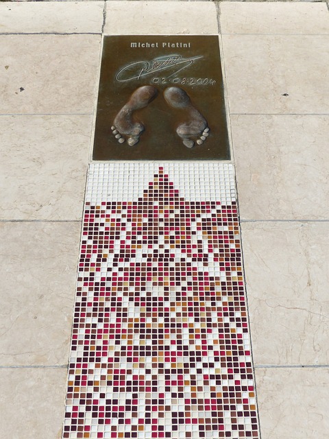 於高調發表 於高調發表